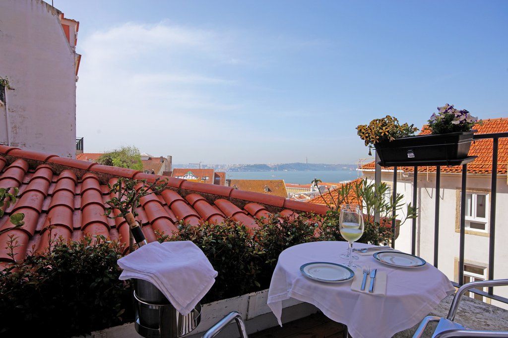Solar Dos Mouros Hotel Lisboa Ngoại thất bức ảnh